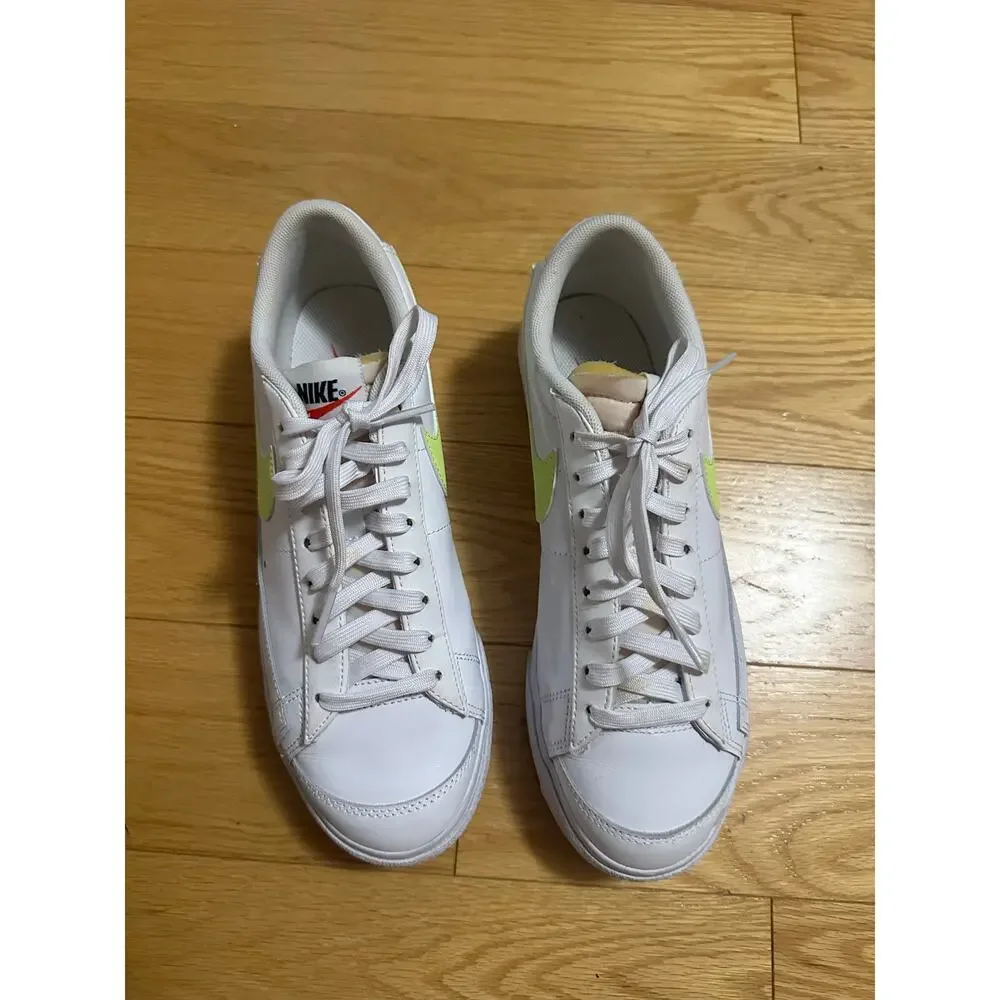 Nike blazer low